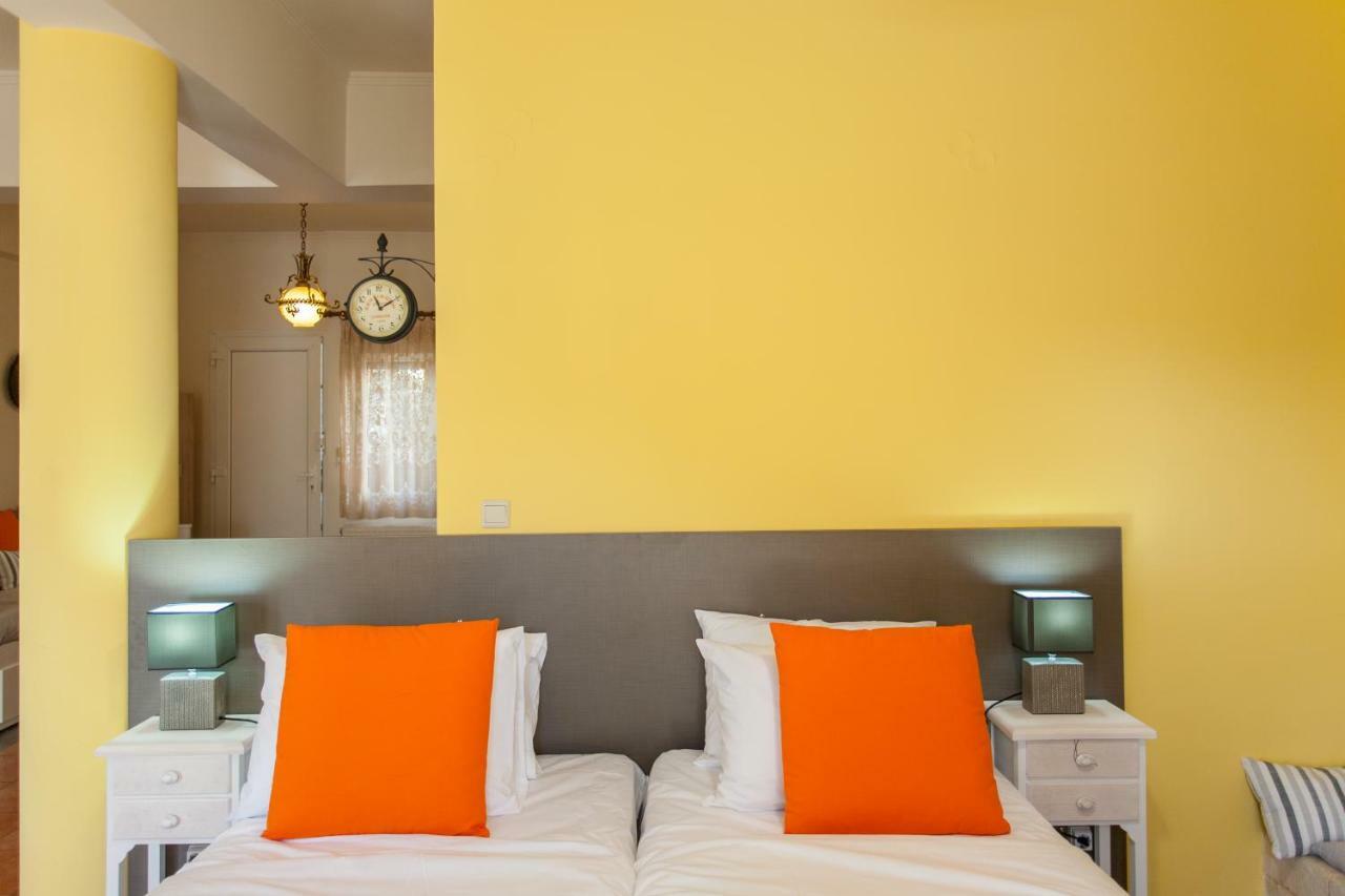 Evelia Apartment Galatás Dış mekan fotoğraf